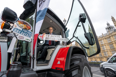 Andrew champions British farmers on Back British Farming Day